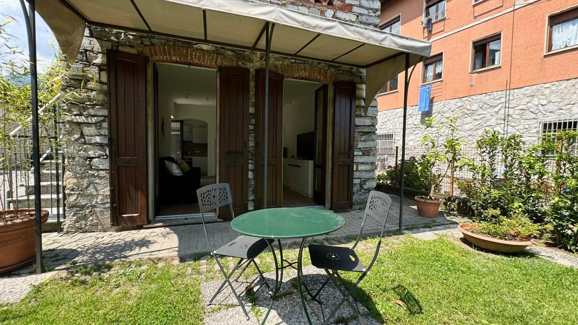 Ibiscus Lago Di Como Dongo Włochy